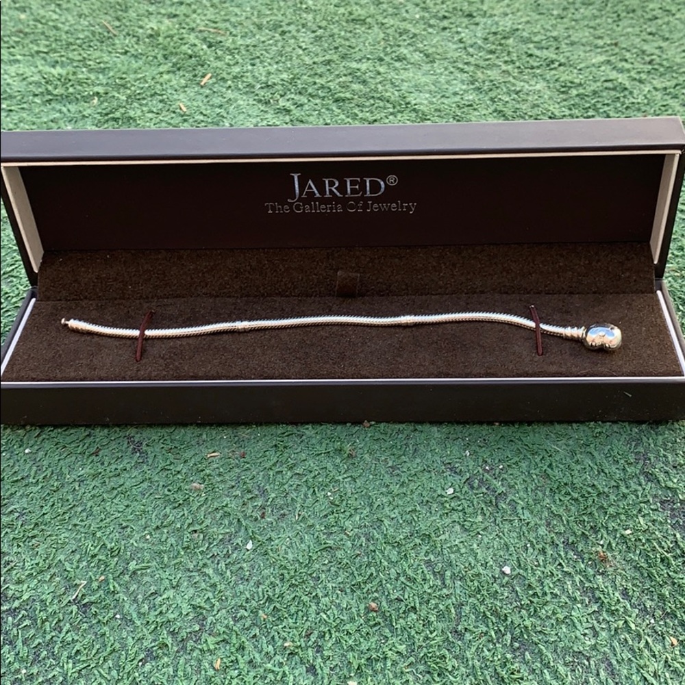 Pandora heart clasp bracelet